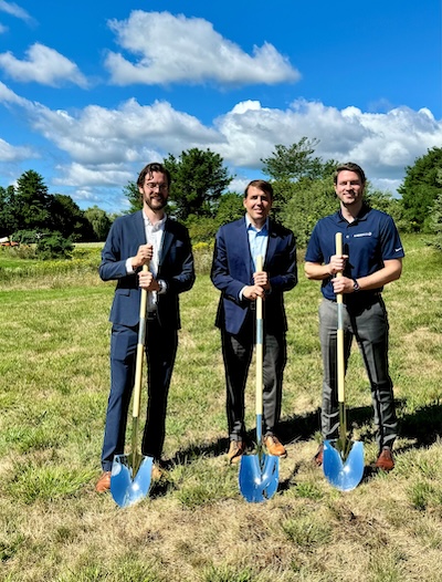 3 guys and shovels