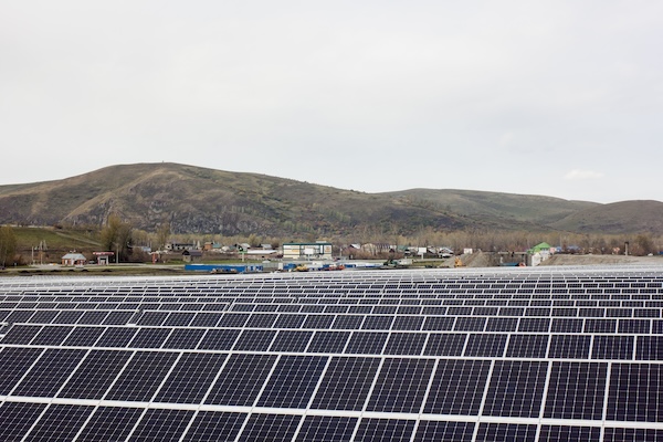Goldilocks and Community Solar State Regulations:  How to best protect consumers