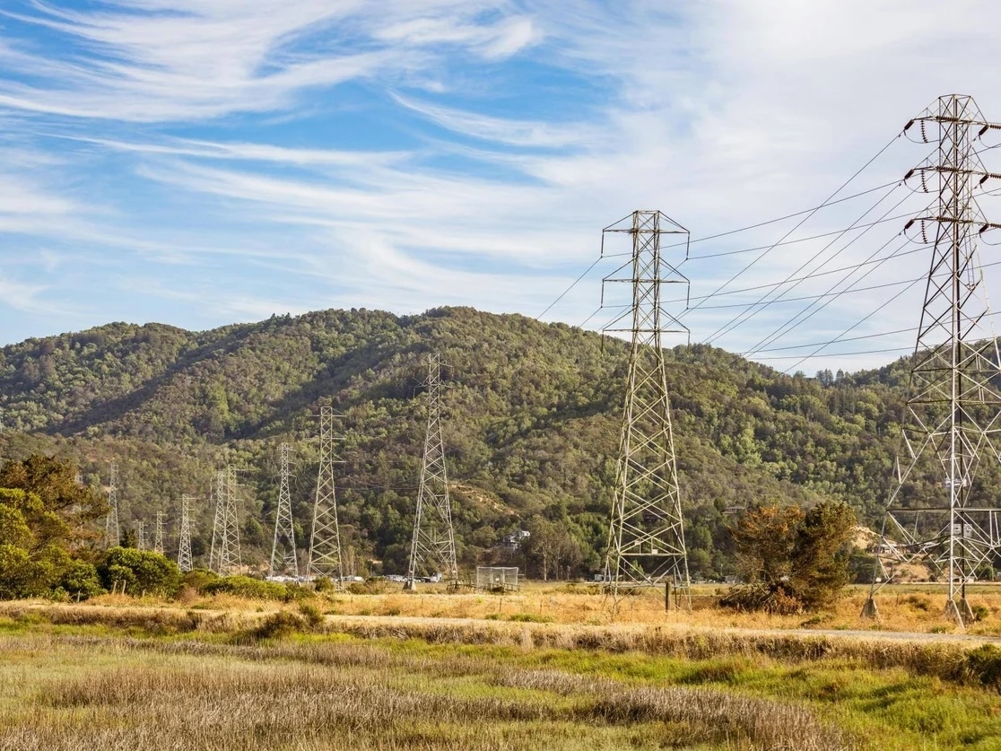 More Electricity Transmission Lines Would Lower Costs, Increase Reliability